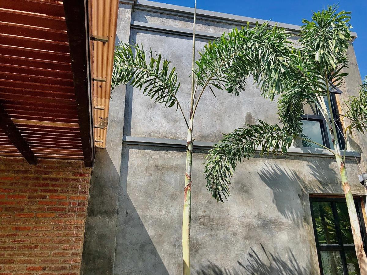 Tha Ma-O Bouteak Homestay - Self Check-In Lampang Eksteriør bilde