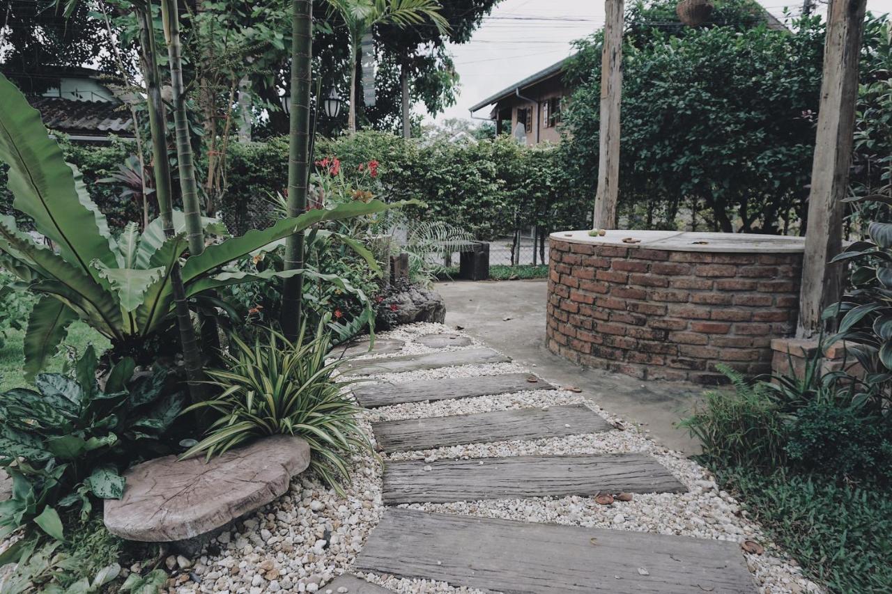 Tha Ma-O Bouteak Homestay - Self Check-In Lampang Eksteriør bilde
